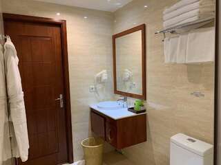 Курортные отели Dilijan Park Resort & Villas Дилижан Стандартный двухместный номер с 1 кроватью-3
